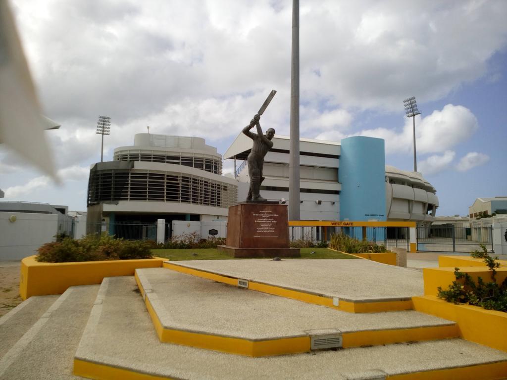 Spacious Colonial Bridgetown Exterior foto